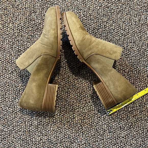 Nine West Lights Out size 8.5 Shootie - Picture 2 of 6